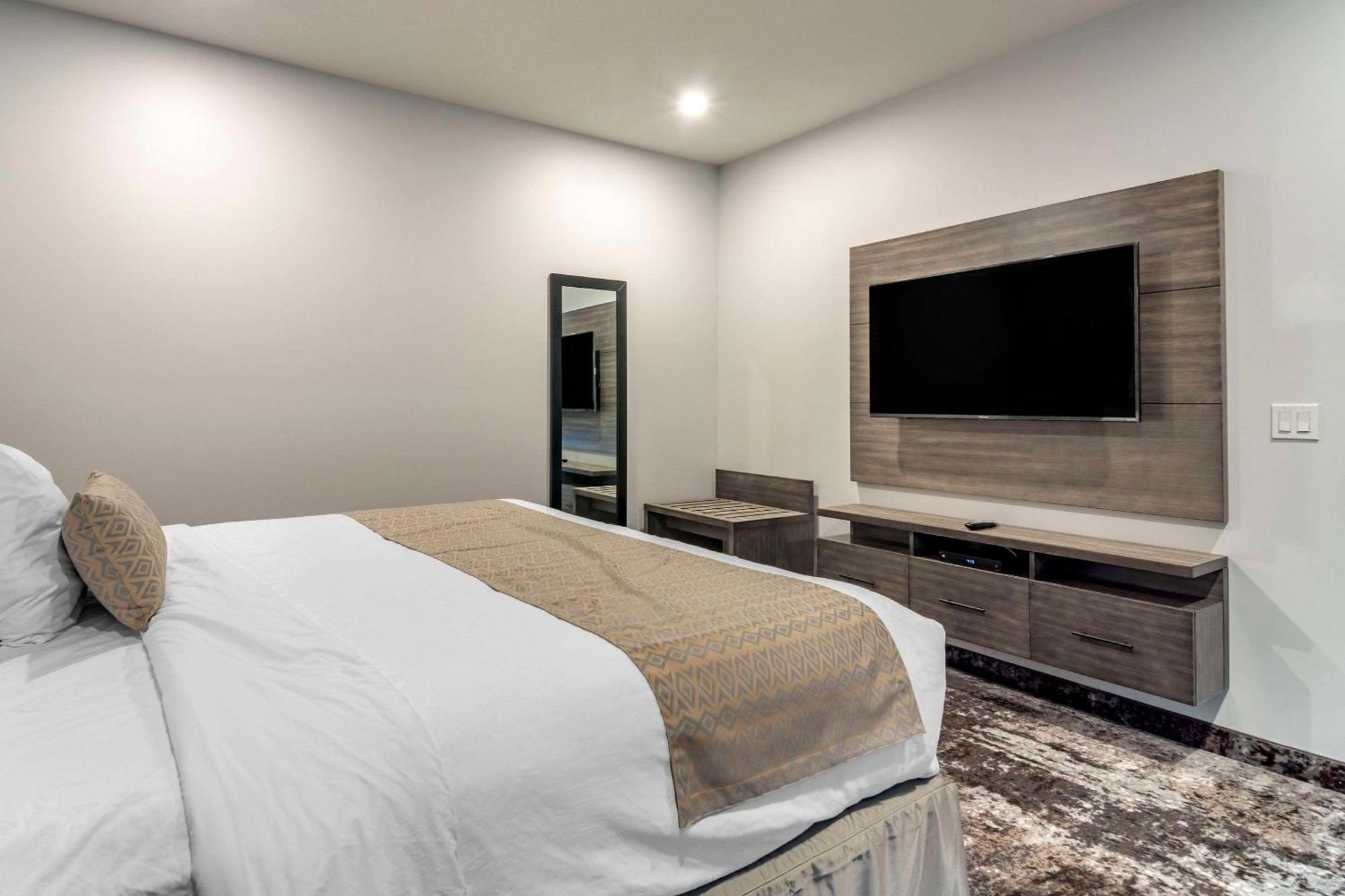The Hue Hotel, Ascend Hotel Collection Kamloops Luaran gambar