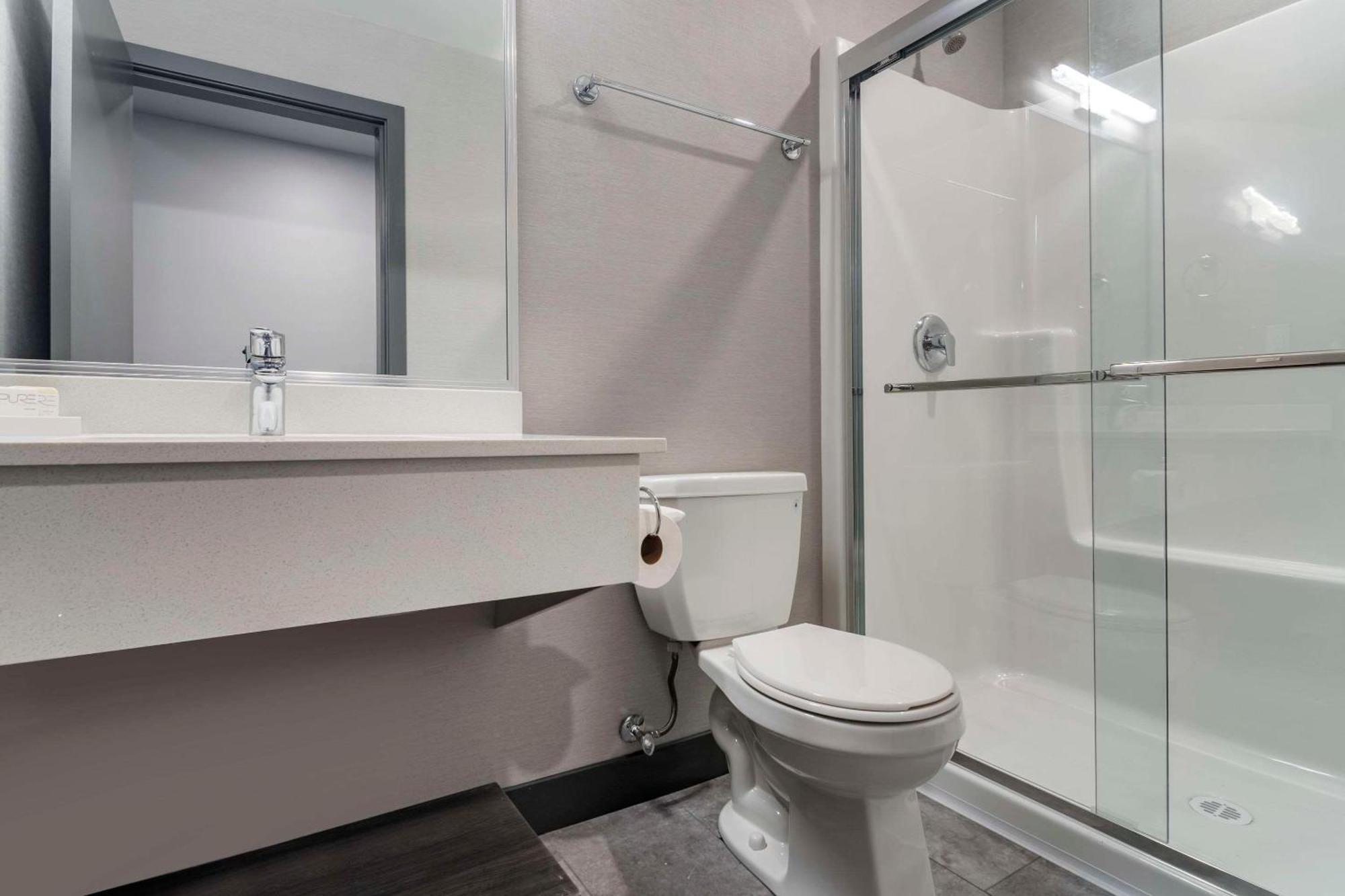 The Hue Hotel, Ascend Hotel Collection Kamloops Luaran gambar