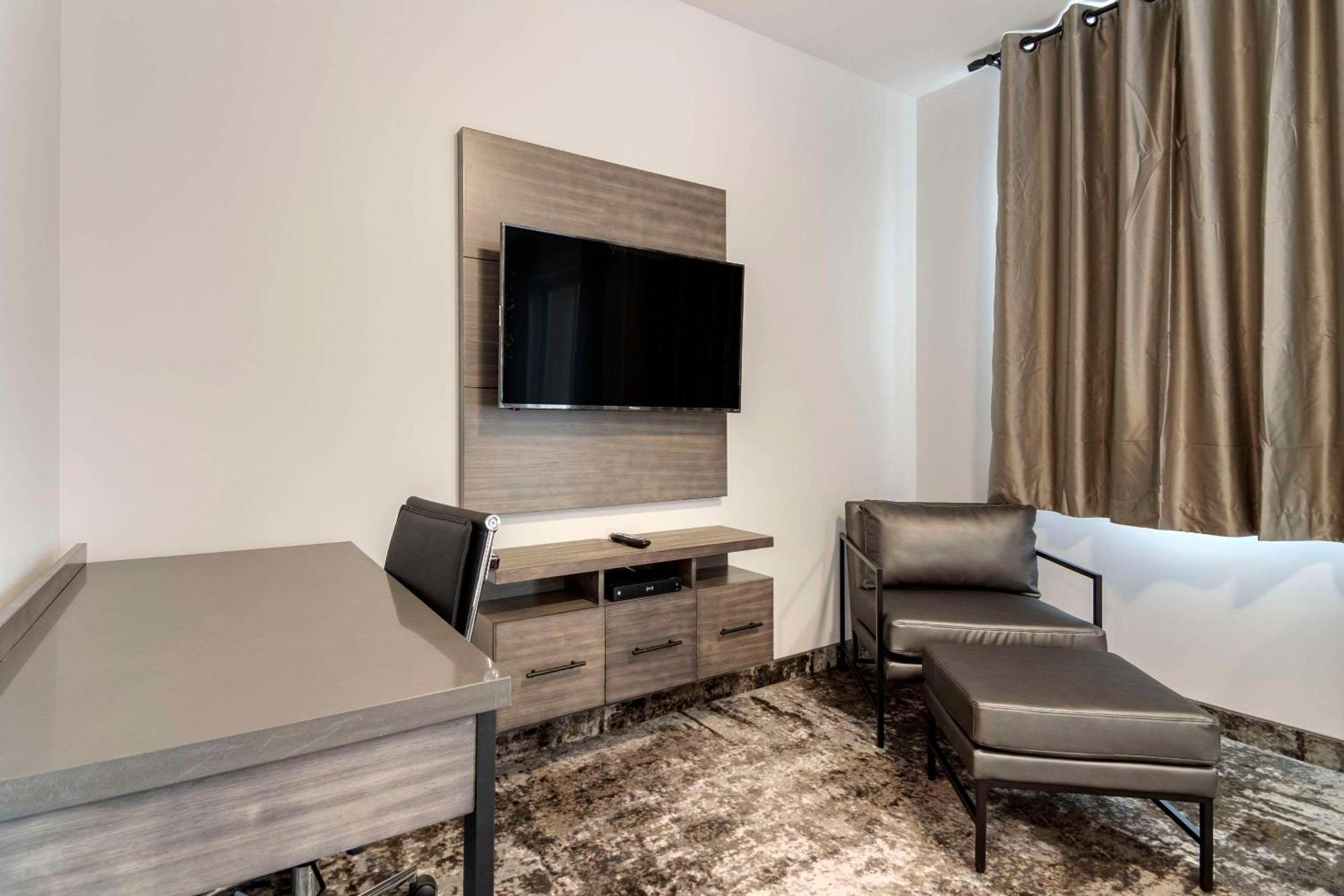 The Hue Hotel, Ascend Hotel Collection Kamloops Luaran gambar